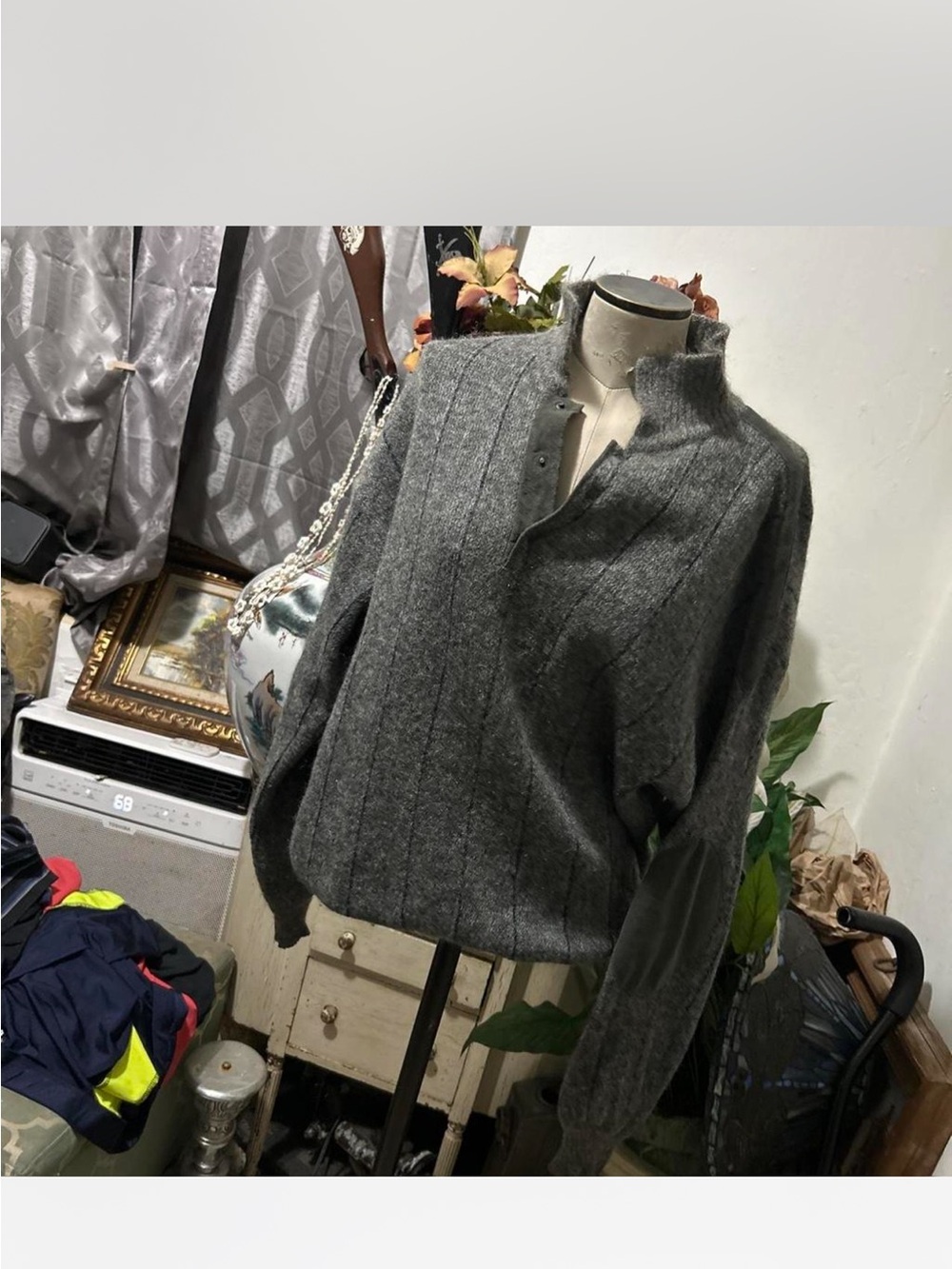 Gray  Haute Women's Pullover  Italy 🇮🇹 Jacket Sweater